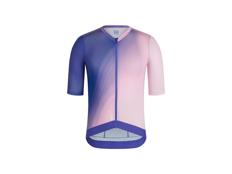 A short-sleeve cycling jersey with a smooth gradient design transitioning from deep purple on the left to light pink on the right, featuring a front zipper and a gray inner lining.