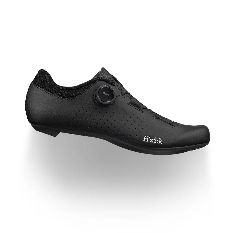 Black cycling shoe with 'fi'zi:k' branding on a white background