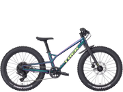 Trek Wahoo 20 Trail kids’ mountain bike in Emerald Iris, full side product view showing the iridescent purple finish, green Trek logo, black grips, Kenda Amrak tires, crank, and rear derailleur