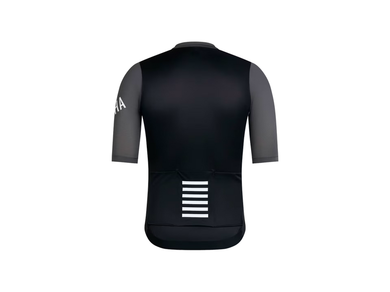 Rapha Pro Team Training Cycling Jersey, back view product shot / Maillot de cyclisme Rapha Pro Team Training, vue arrière en photo produit
