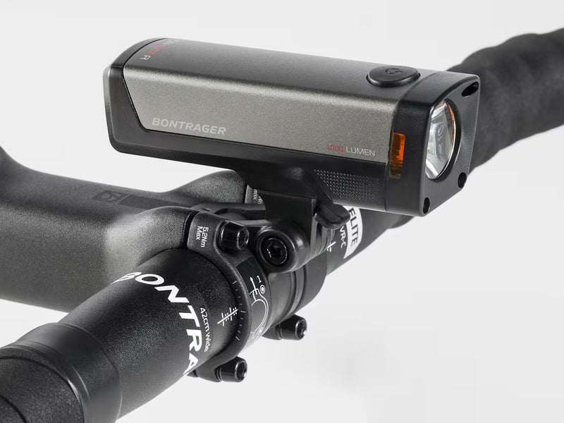 Bontrager Elite Blendr stem with Blendr-compatible front light mounting example