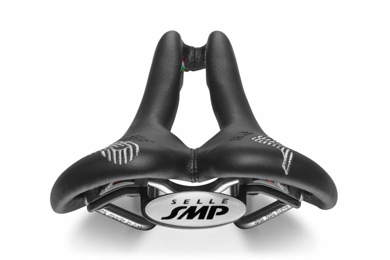 Selle SMP Dynamic Saddle rear view showing raised tail, white stitched logos, and full‑length relief channel.