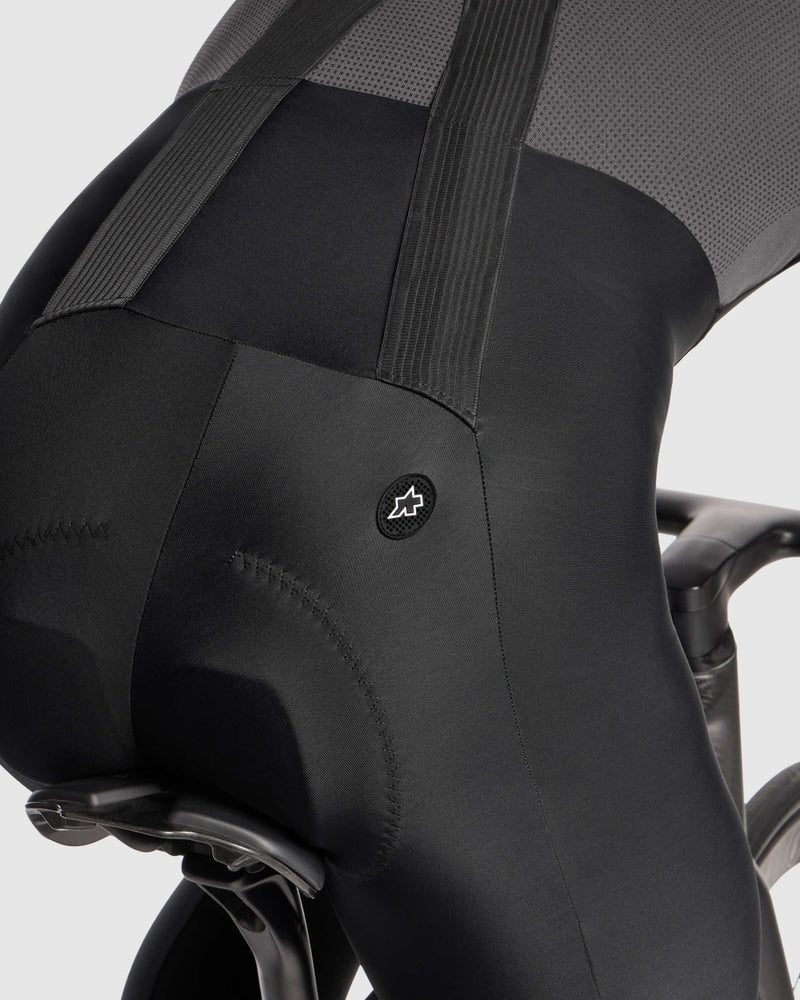 close up of Assos cycling bib tights from behind.