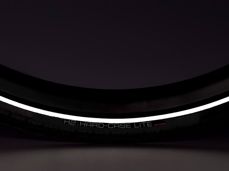 Pneu hybride Bontrager H2 Hard‑Case Lite réfléchissant